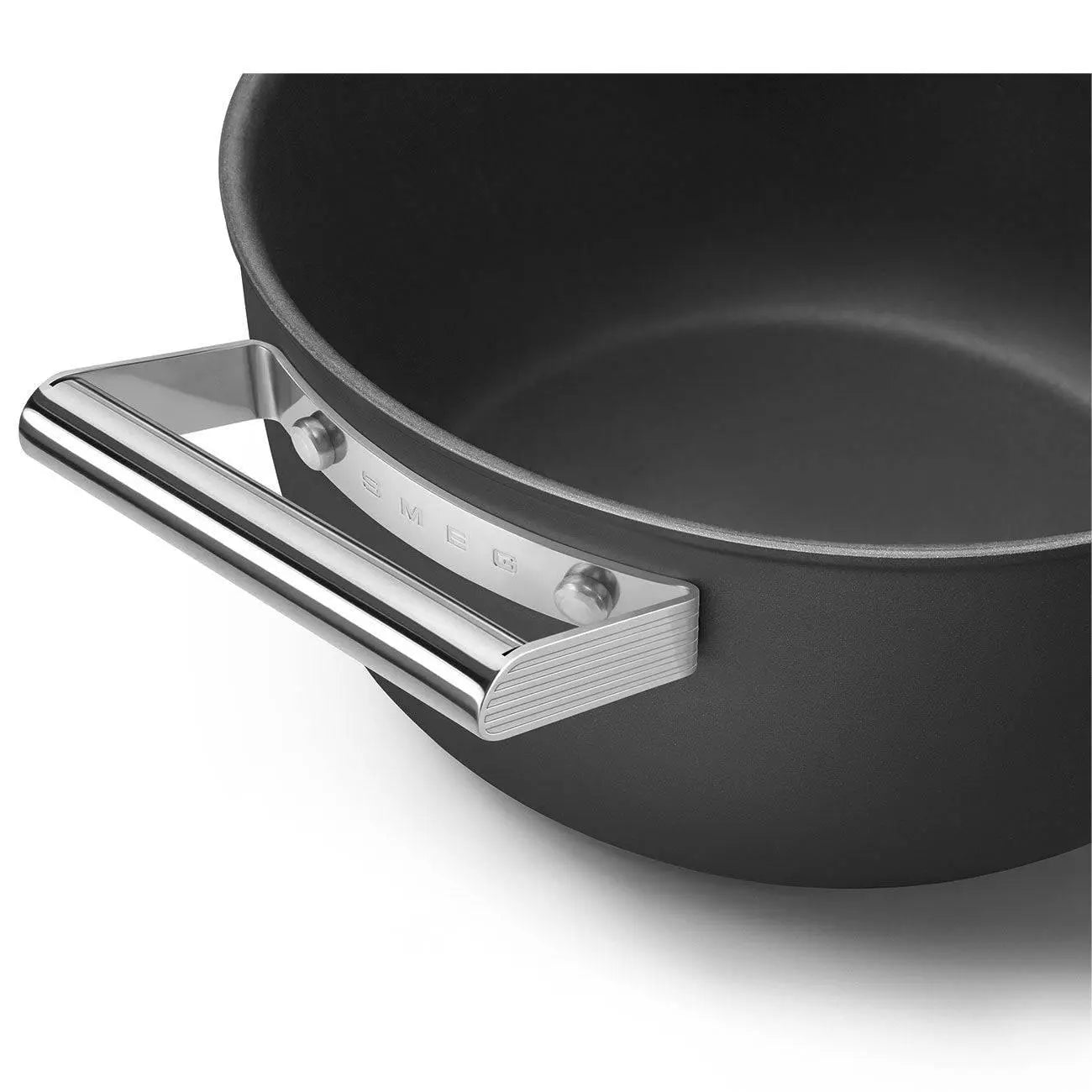 CKFC2411BLM Schmortopf 24cm Schwarz - Smeg Point - Online Handel