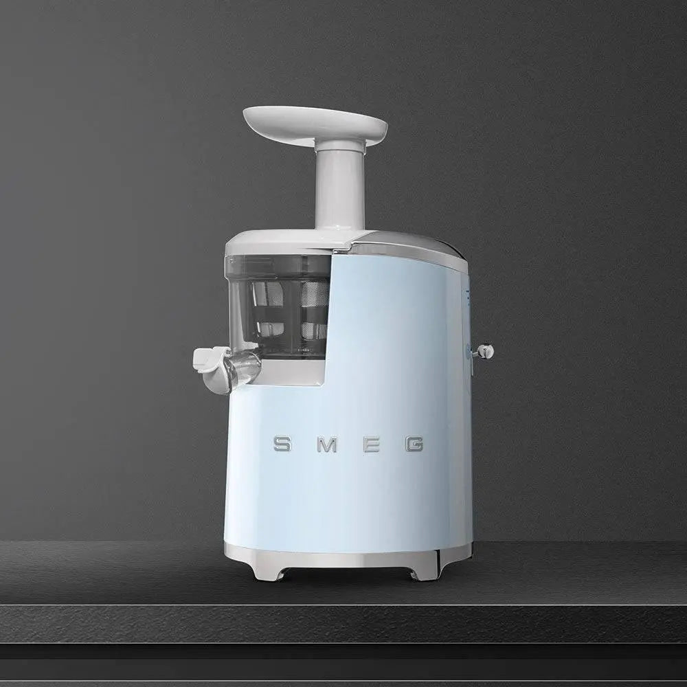 SJF01PBEU Slow Juicer-Entsafter Pastellblau - Smeg Point - Online Handel