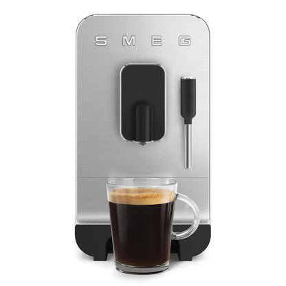 Smeg BCC12BLMEU Kaffeevollautomat Classic - Smeg-Point